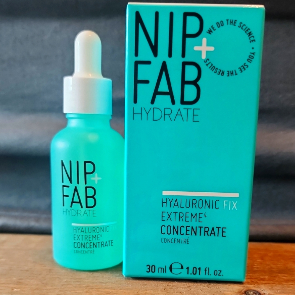 Nip + Fab Hydrate Hyaluronic Fix Extreme 4 Concentrate 1.01 Fl Oz